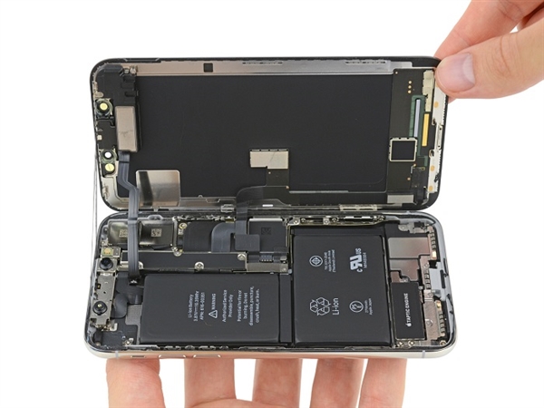 大曝光！今年苹果会发布新iPhoneX/X Plus，全新电池设计 续航飙升
